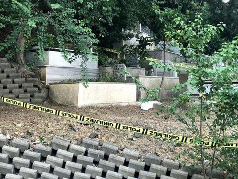 Şişli Feriköy Mezarlığı'nda ceset paniği