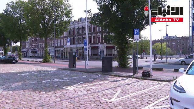 هولندا رائدة في مجال محطات شحن السيارات الكهربائية