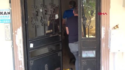 APARTMAN MERDİVENİNDE GÖĞSÜNDEN VURULMUŞ OLARAK ÖLÜ BULUNDU