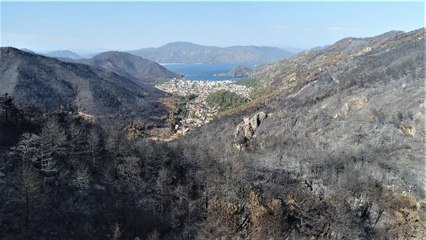 Video herunterladen: Yeşil Marmaris kömüre döndü: Yürek burkan görüntüler