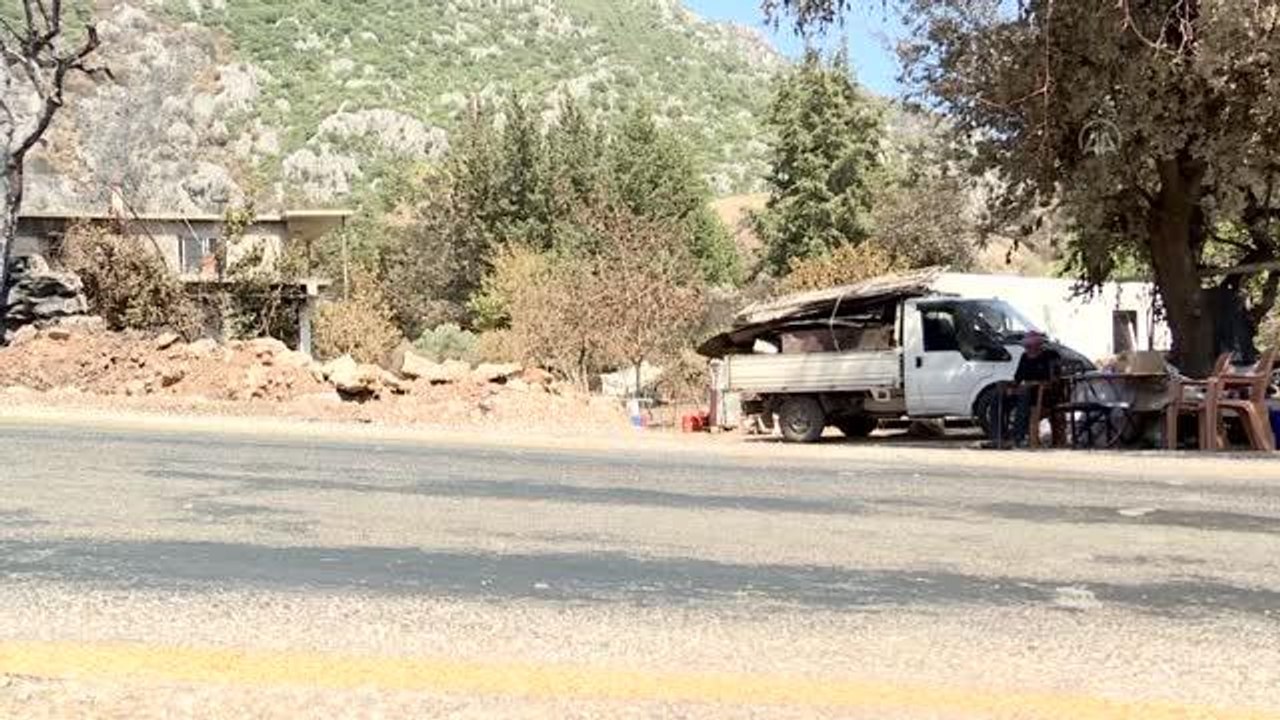 Evi yanan Marmarisli 81 yaşındaki Mustafa Kılıç'ın orman hassasiyeti duygulandırdı