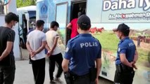 Sultangazi'de kaçak göçmen operasyonu: 25 kaçak göçmen yakalandı
