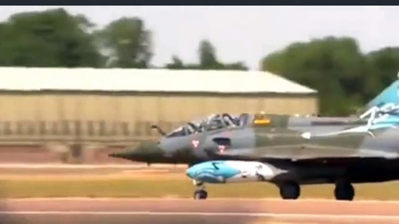 DASSAULT MIRAGE 2000 FIGHTER JET