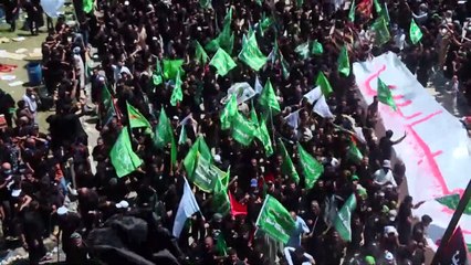 Xiitas esquecem coronavírus para participar de peregrinação