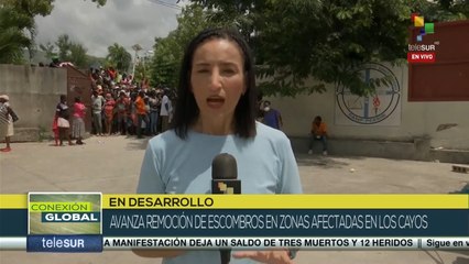 Avanza remoción de escombros en Los Cayos, Haití