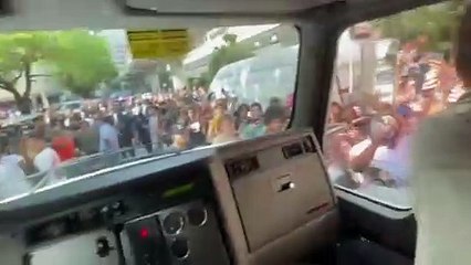 TRAVIS SCOTT SWARMED BY FANS AT CACTI POP UP IN MIAMI