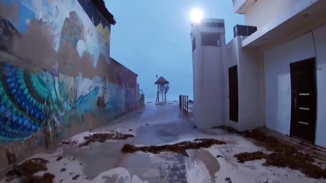 خفض مستوى الاعصار غريس في المكسيك الى عاصفة استوائية