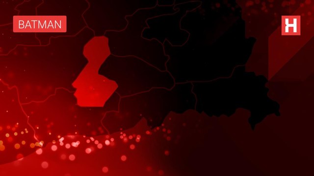 KURUMUŞ AĞAÇ KÜTÜKLERİNİ EL SANATINA DÖNÜŞTÜRÜYOR