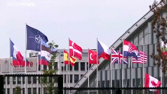 اجتماع لحلف الأطلسي لمناقشة الوضع في أفغانستان مع بسط طالبان سيطرتها على معظم أنحاء البلاد