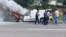 Anadolu Otoyolu'nda yanan hafif ticari araç kullanılamaz hale geldi