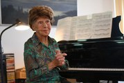 بعمر 106 أعوام .. عازفة بيانو فرنسية تسجل ألبومها السادس!