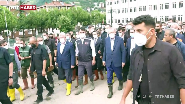 Cumhurbaşkanı Erdoğan, afet bölgesinde incelemede bulundu