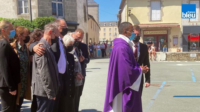 Prêtre tué en Vendée : revivez en images les obsèques du père Olivier Maire