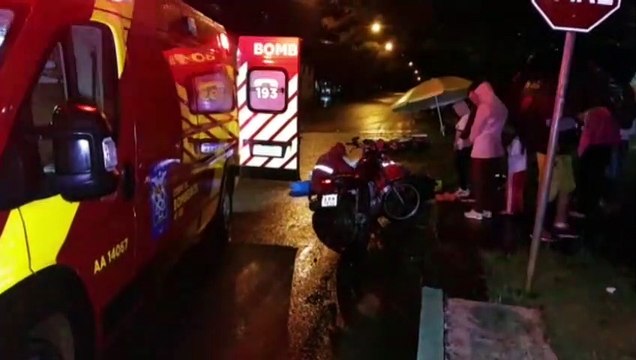 Motociclista fratura o fêmur em colisão entre motos na Avenida Corbélia, no Bairro Morumbi