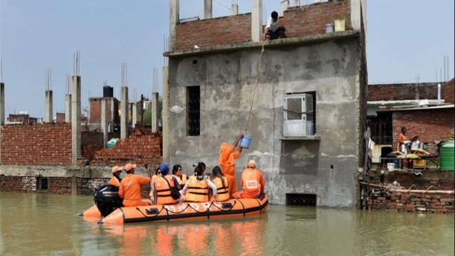 Incessant rains batter UP, causes floods in districts