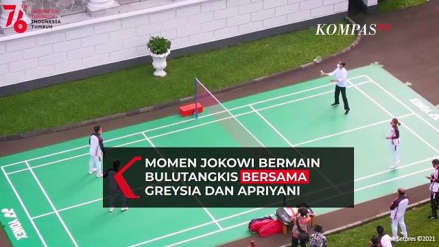 Saat Presiden Jokowi Bermain Bulutangkis Bareng Ginting dan Greysia-Apriyani