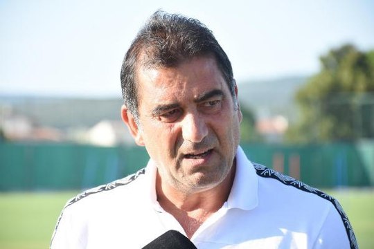 Göztepe Teknik Direktörü Ünal Karaman: Geleceğe daha güvenle, daha umutla bakıyoruz