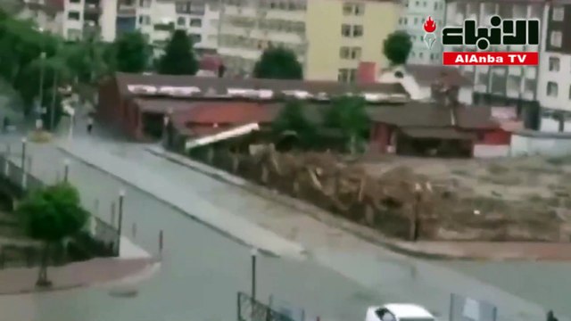 إدارة الكوارث والطوارئ التركية تعلن ارتفاع حصيلة ضحايا الفيضانات إلى 40 شخصا