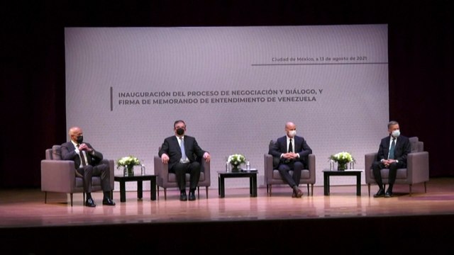 Венесуэла: представители властей и оппозиции ведут переговоры