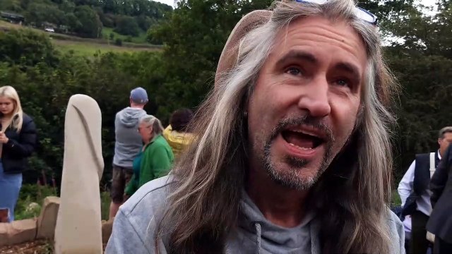 Sheffield sculptor Andrew Vickers explains Storrs Henge