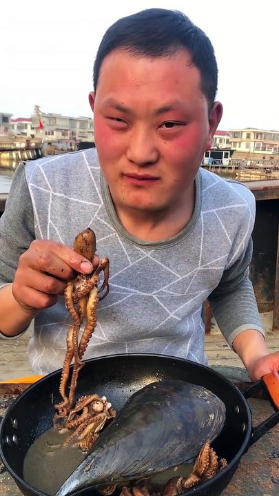 SPICY SEAFOOD | SQUID OCTOPUS SUPER NICE EATING |  أصوات الأخطبوط ال | #shorts #68