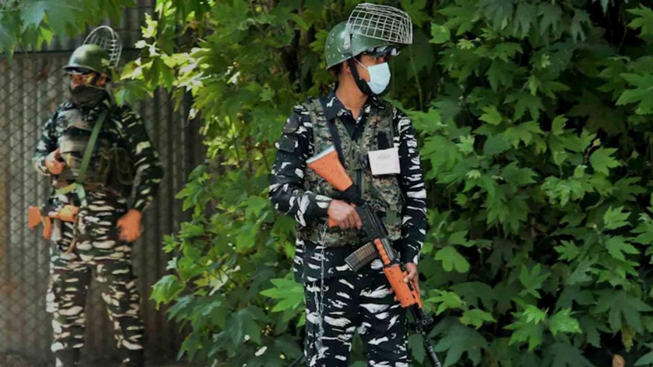 J&K: 4 Jaish terrorists arrested, major terror...