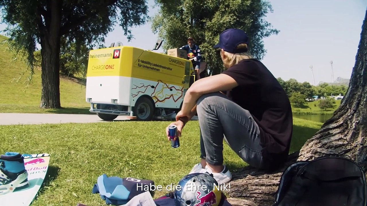 RELIVE: RED BULLS SALUTE 2021 - EHC Red Bull München v HC Košice