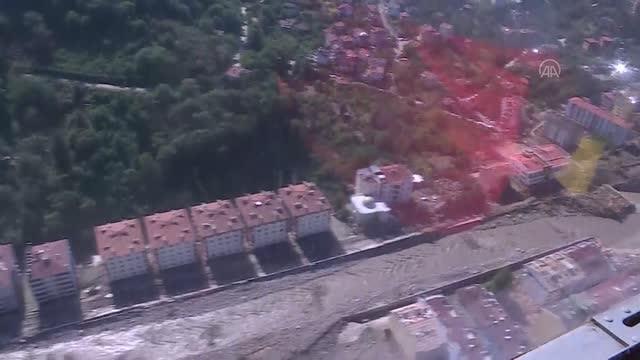 Son dakika... İçişleri Bakanı Soylu, selden etkilenen bölgeleri havadan inceledi