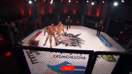 Team Demony vs. Team Gladiatorzy