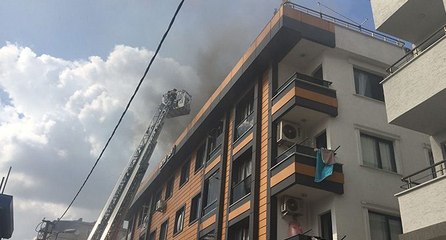 Küçükçekmece’de 5 katlı binada yangın paniği