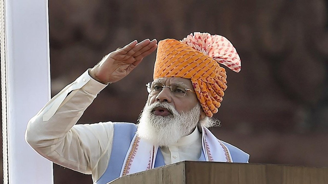 Govt is focusing on welfare of small farmers said PM Modi