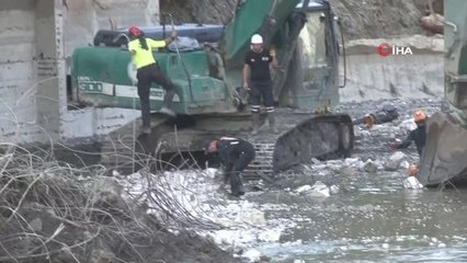 Bozkurt'ta 8 katlı binadan 2 vatandaşın cansız bedeni çıkartıldı