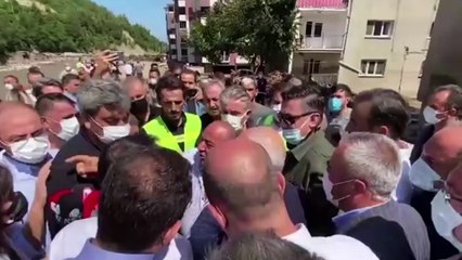 Selde yakınlarını kaybeden vatandaş, Kılıçdaroğlu'na böyle dert yandı: Benim canlarım gitti, cenazelerimizi bulsak sevineceğiz
