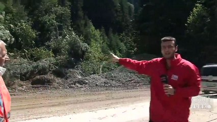 Ekipler hasar gören yollarda çalışmayı sürdürüyor