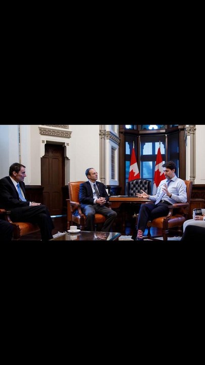 The Feds Have Explained Why Canada’s Policy On Mandatory COVID-19 Vaccinations Changed