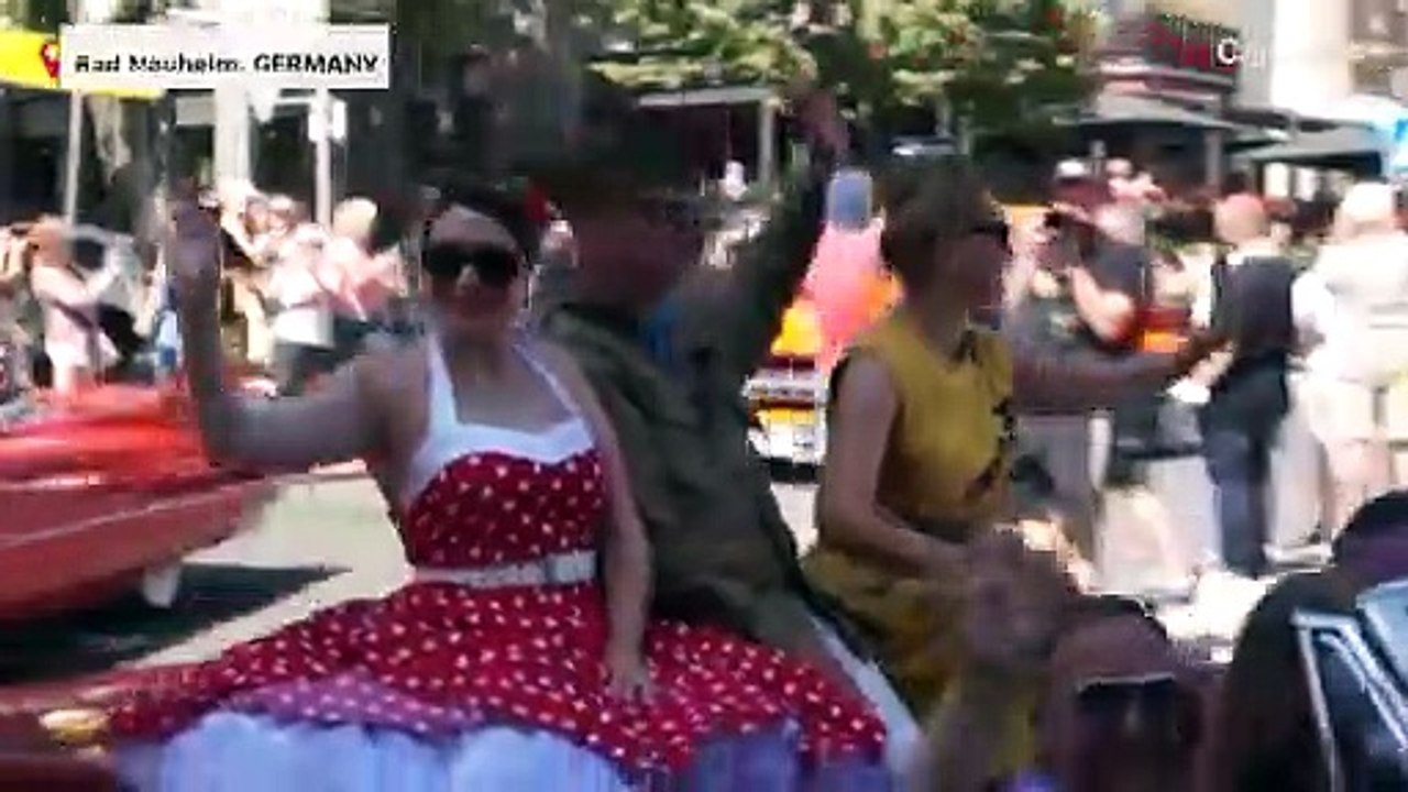 Tausende Fans feiern den King - Elvis-Festival in Bad Nauheim