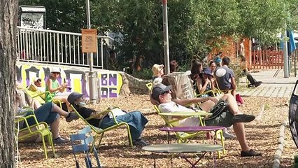 Chaleur à Paris: quête de fraîcheur sur les bords de Seine