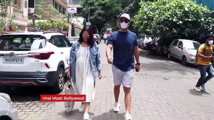 Pregnant Neha Dhupia Walking 4 KM with Husband Angad Bedi