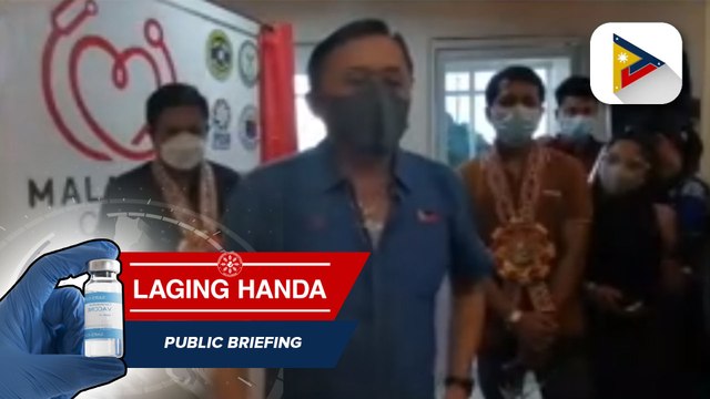Sen. Bong Go, muling iginiit na unahin ang pagbabakuna bago ang politika
