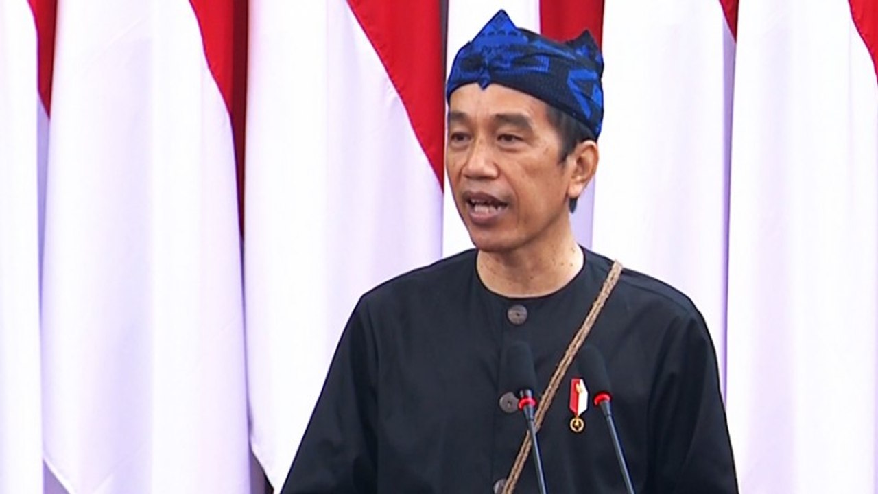 Kebijakan Penanganan COVID-19 Dinilai Tak Konsisten, Jokowi: Justru Itu Harus Dilakukan