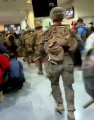 ABD askerleri Kabil Havaalanı'nda