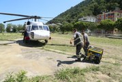 KASTAMONU - Sel felaketinin yaşandığı Bozkurt'ta köylere helikopterle jeneratör yardımı devam ediyor