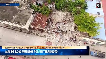 Más de 1.200 muertos por un terremoto