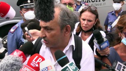 Fiumicino, lo sfogo del medico afghano rientrato da Kabul: "Ho paura per i colleghi rimasti lì"