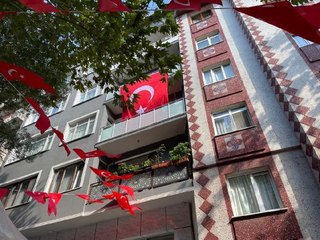 Son dakika haberi! ŞEHİT TEĞMENİN KAĞITHANE'DEKİ BABA OCAĞINA ATEŞ DÜŞTÜ