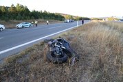 Son dakika haberi! Bolu'da bariyerlere çarpan motosikletin sürücüsü hayatını kaybetti