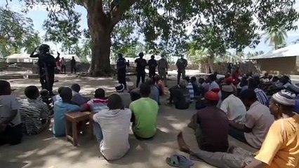 Mozambique llama a los habitantes desplazados a volver al norte tras vencer a los yihadistas