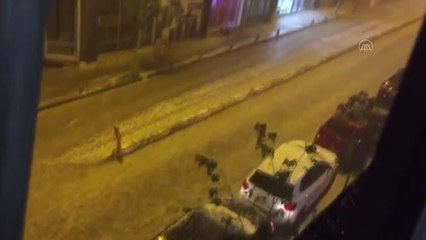 Erzurum dolu yağışıyla beyaza büründü, cadde ve sokaklarda taşkınlar yaşandı (3)