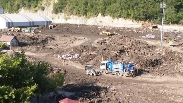 KASTAMONU - Bozkurt ilçesinde arama kurtarma ve enkaz kaldırma çalışmaları sürüyor