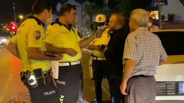 Alkollü ve ehliyetsiz direksiyon başında yakalandı, savunması pes dedirtti